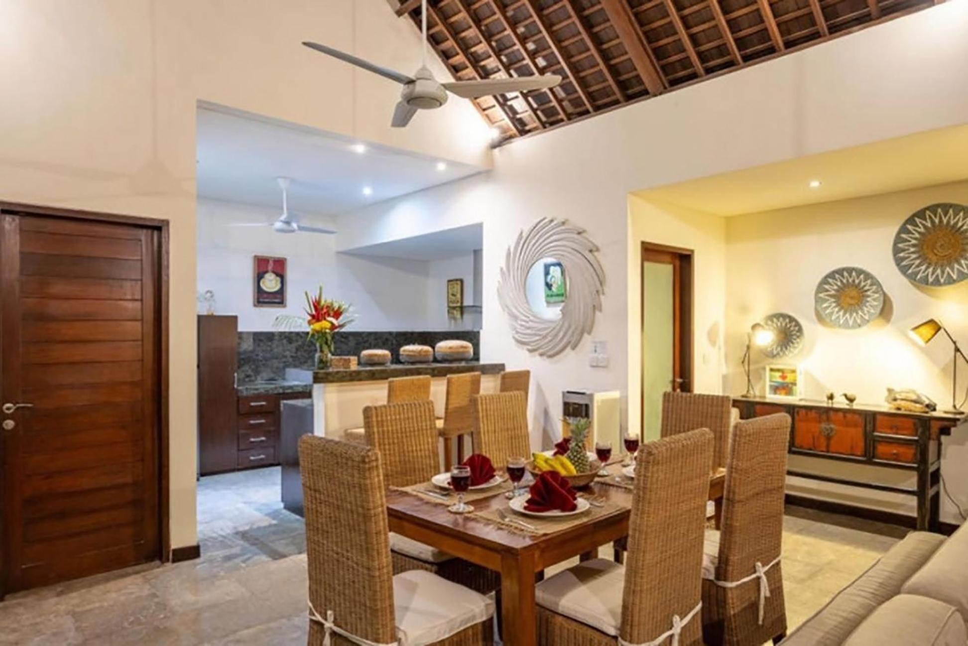 Villa Tiga Mangga By Optimum Bali Villas เซมินยัค ภายนอก รูปภาพ