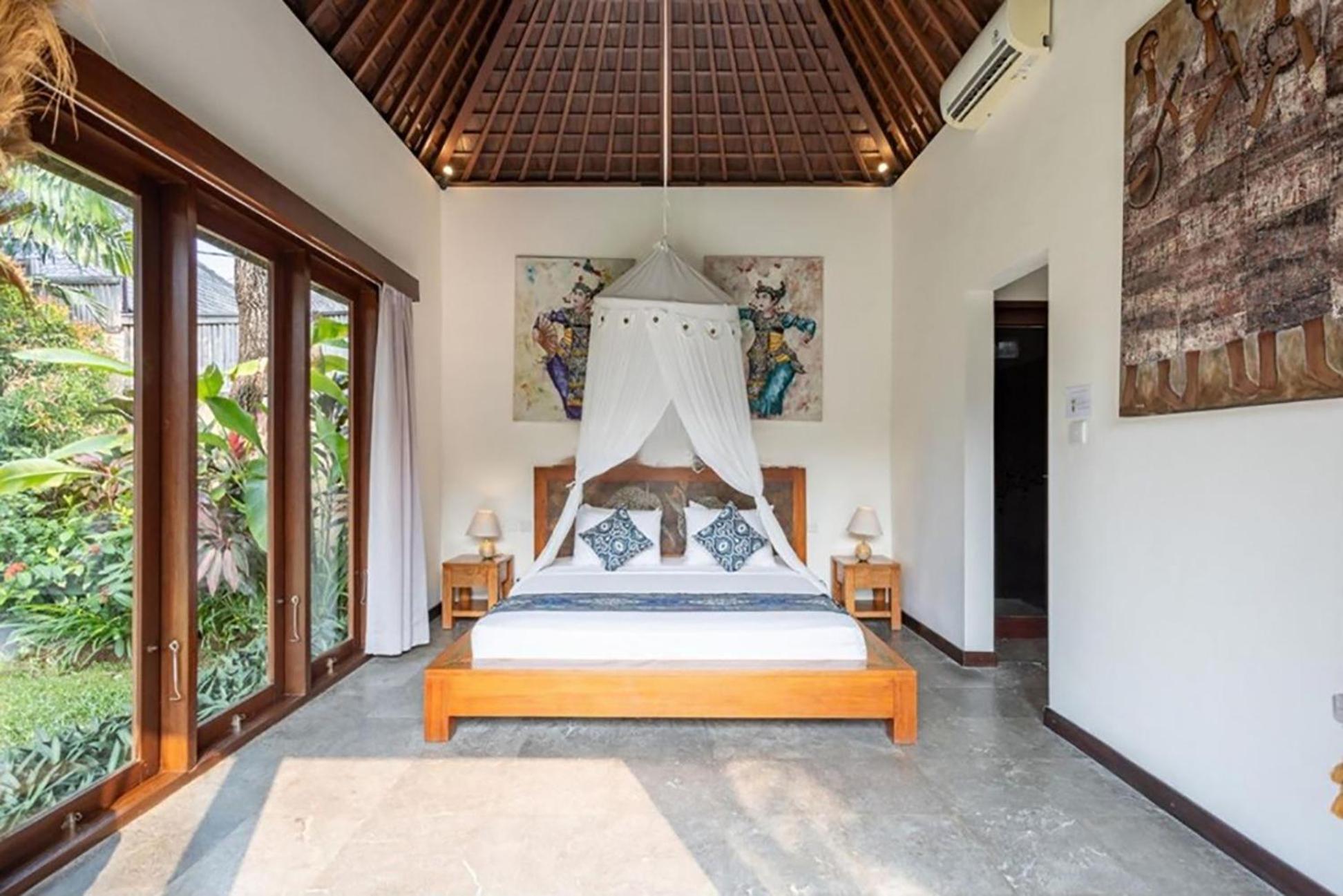 Villa Tiga Mangga By Optimum Bali Villas เซมินยัค ภายนอก รูปภาพ