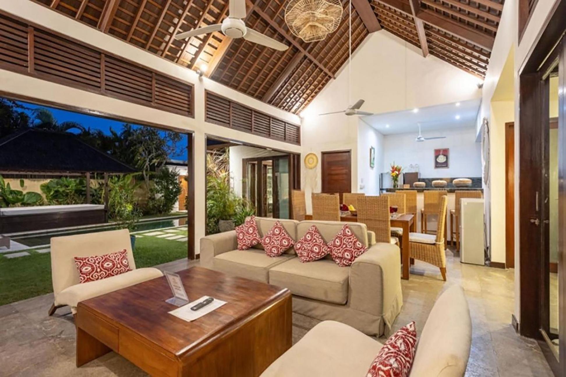 Villa Tiga Mangga By Optimum Bali Villas เซมินยัค ภายนอก รูปภาพ